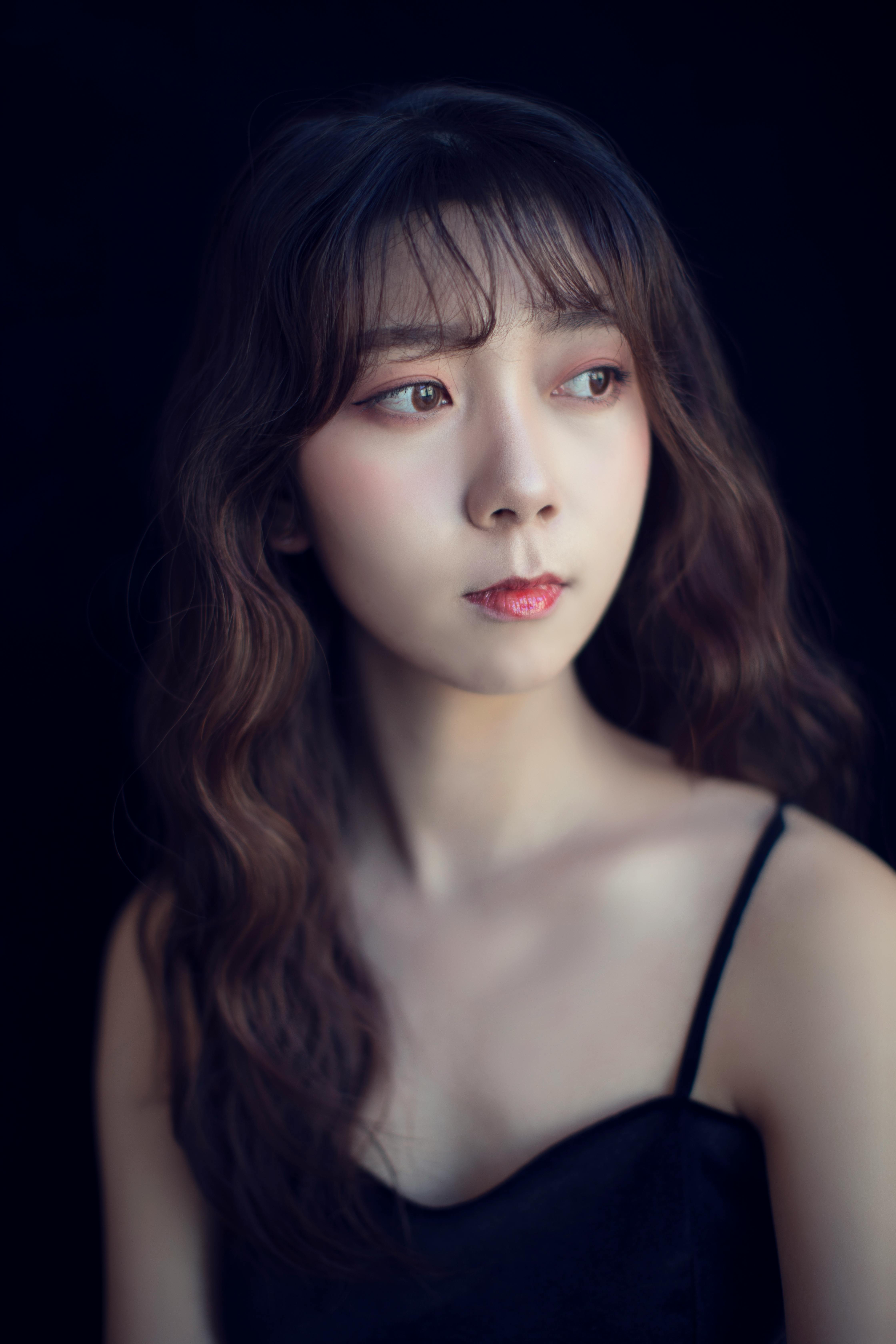 爆料人物：Yi Ren 头像图